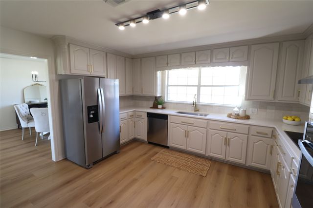 957 Frog Hollar, Bowie, TX 76230