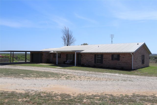 957 Frog Hollar, Bowie, TX 76230