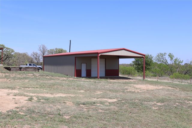 957 Frog Hollar, Bowie, TX 76230