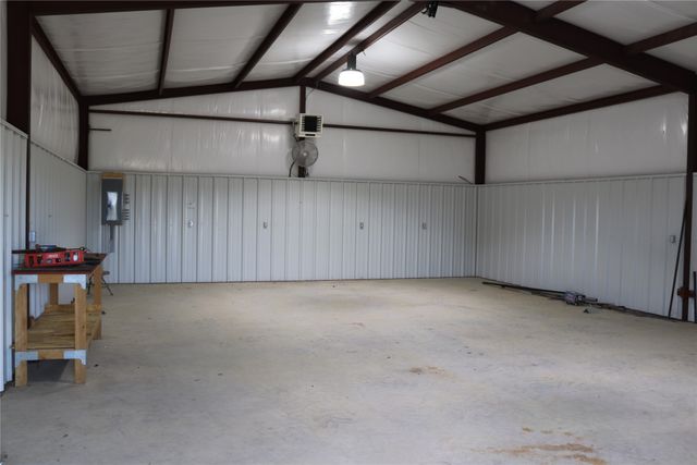 957 Frog Hollar, Bowie, TX 76230