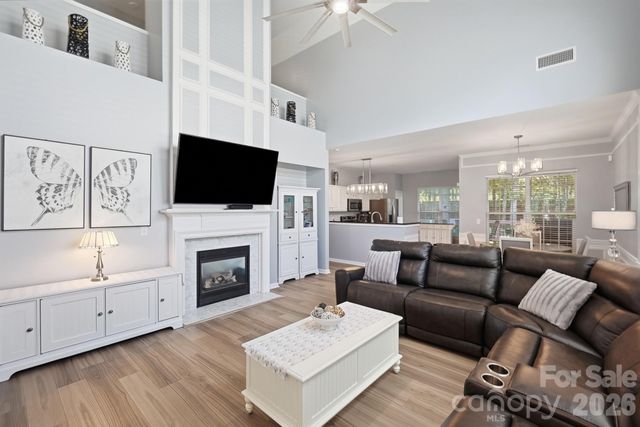 8530 Heron Glen Drive, Charlotte, NC 28269