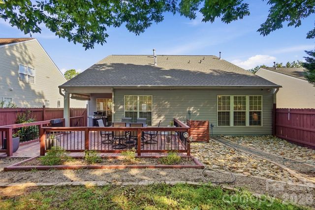 8530 Heron Glen Drive, Charlotte, NC 28269