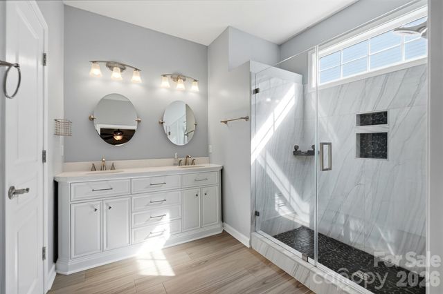 8530 Heron Glen Drive, Charlotte, NC 28269