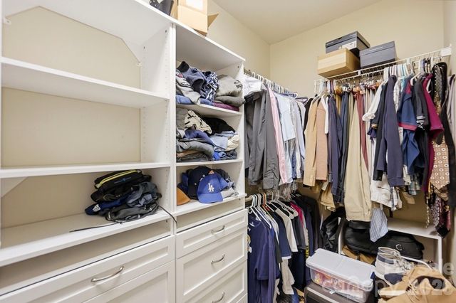 8530 Heron Glen Drive, Charlotte, NC 28269