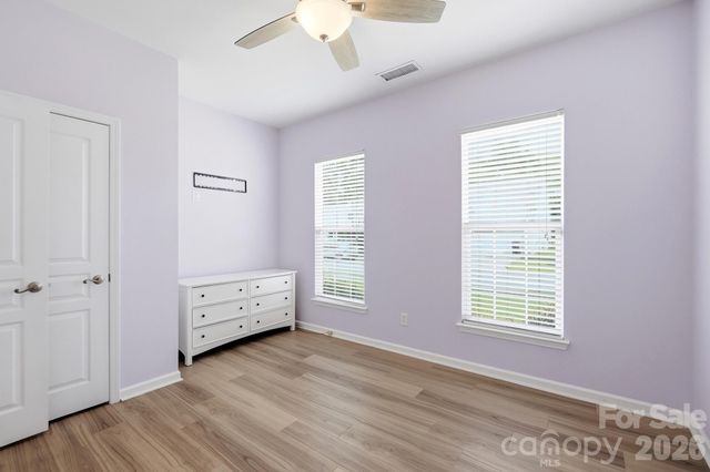 8530 Heron Glen Drive, Charlotte, NC 28269