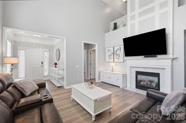 8530 Heron Glen Drive, Charlotte, NC 28269
