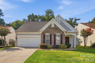 8530 Heron Glen Drive, Charlotte, NC 28269