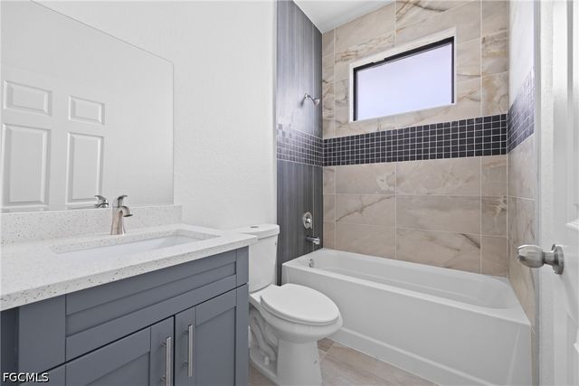 1133 Alvin AVE, Lehigh Acres, FL 33971