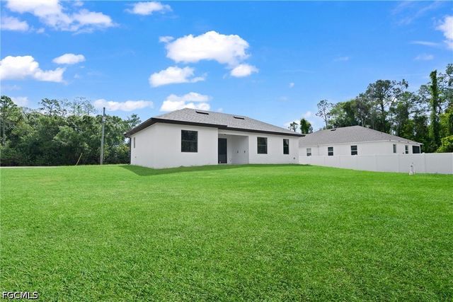 1133 Alvin AVE, Lehigh Acres, FL 33971