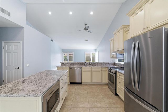 4221 E Everett Drive, Phoenix, AZ 85032