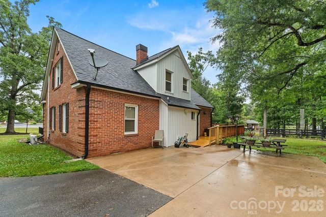 1832 Badin Road, Albemarle, NC 28001