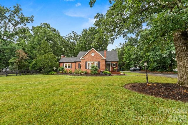 1832 Badin Road, Albemarle, NC 28001