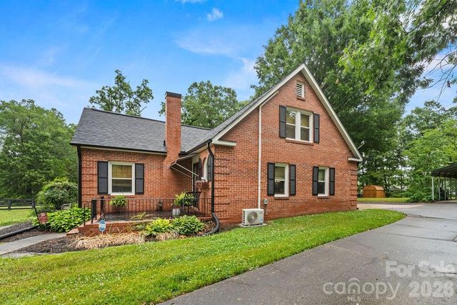 1832 Badin Road, Albemarle, NC 28001