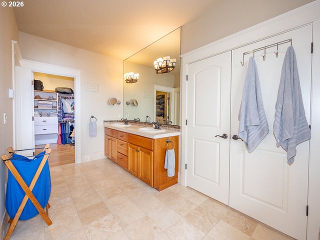 578 W DOGWOOD St, Washougal, WA 98671