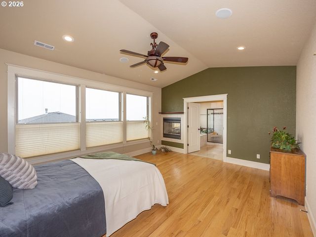 578 W DOGWOOD St, Washougal, WA 98671