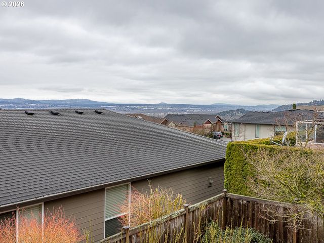578 W DOGWOOD St, Washougal, WA 98671