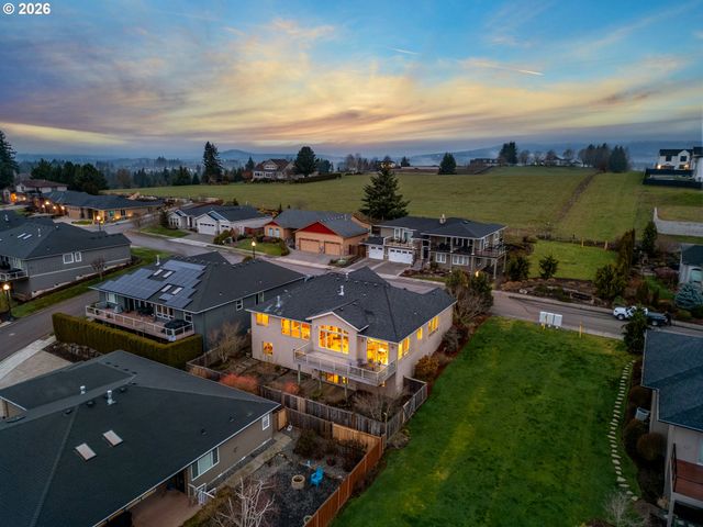 578 W DOGWOOD St, Washougal, WA 98671