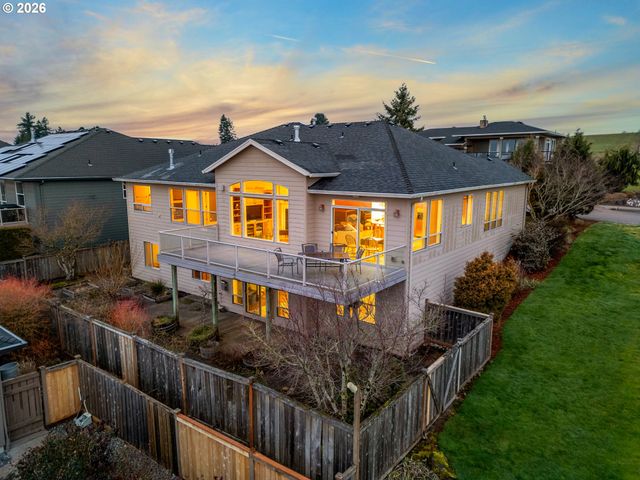 578 W DOGWOOD St, Washougal, WA 98671