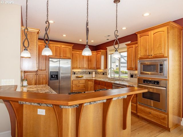 578 W DOGWOOD St, Washougal, WA 98671