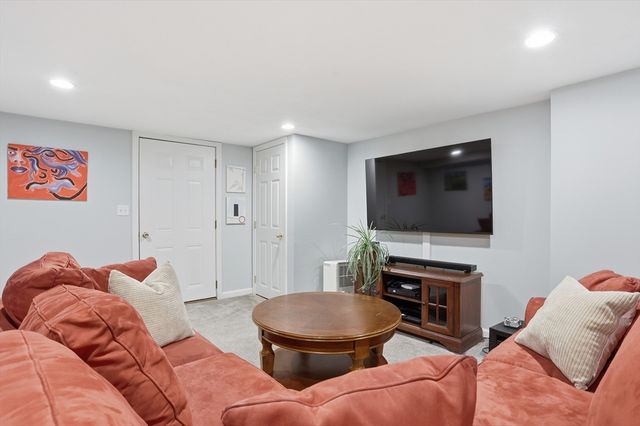 88 Southfield Road, Concord, MA 01742