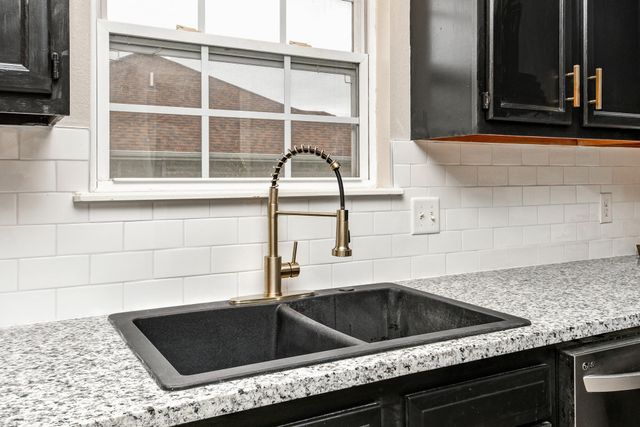 5331 W Harrison Street, Springfield, MO 65802