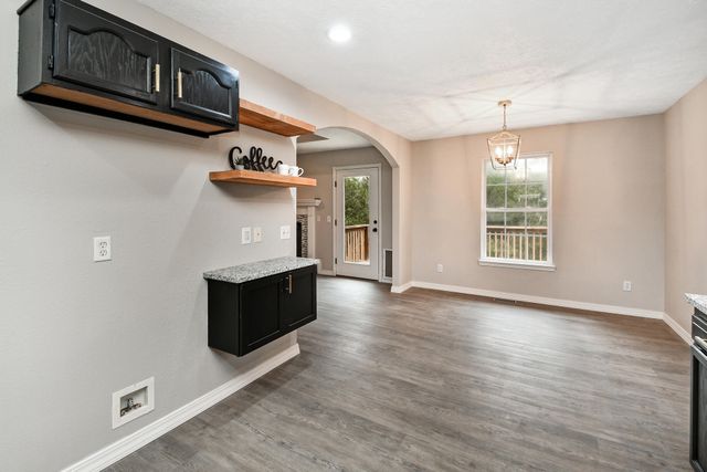 5331 W Harrison Street, Springfield, MO 65802