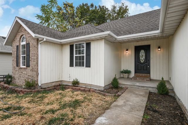 5331 W Harrison Street, Springfield, MO 65802
