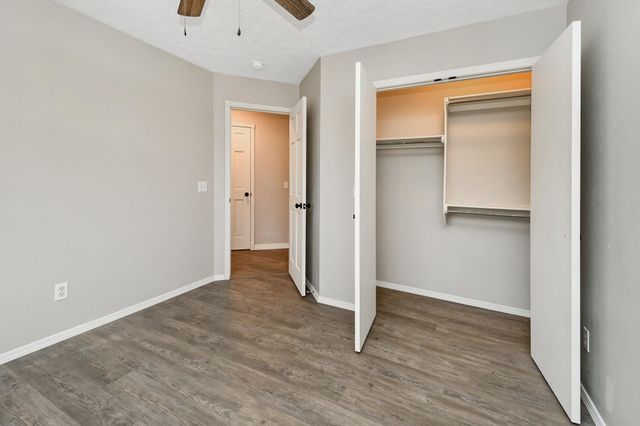 5331 W Harrison Street, Springfield, MO 65802