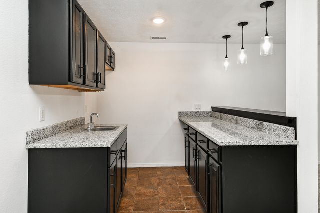 5331 W Harrison Street, Springfield, MO 65802