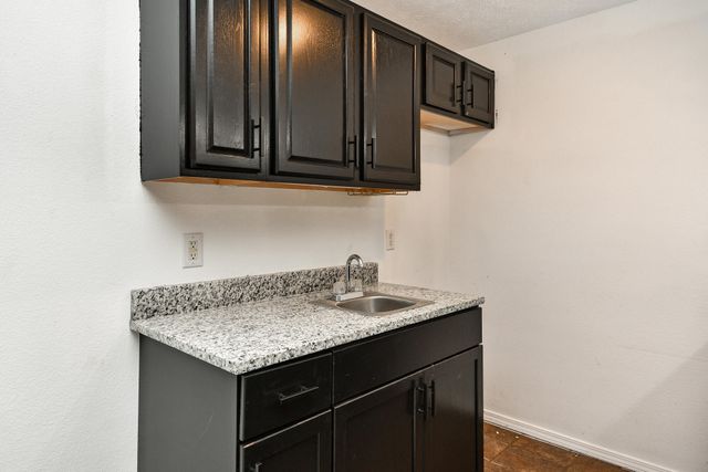 5331 W Harrison Street, Springfield, MO 65802