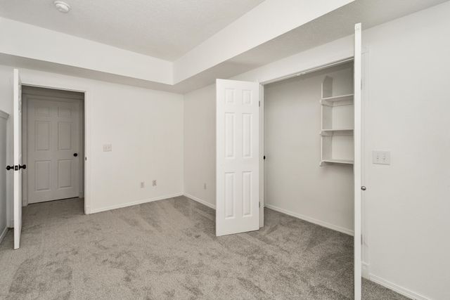 5331 W Harrison Street, Springfield, MO 65802