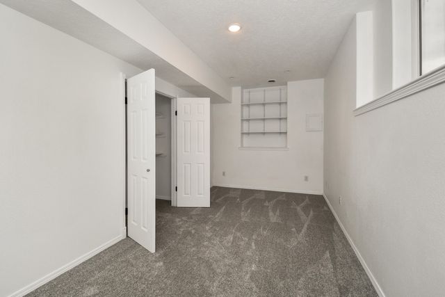 5331 W Harrison Street, Springfield, MO 65802