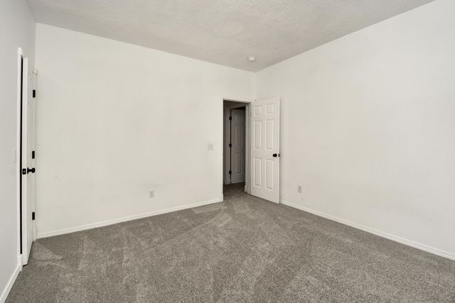 5331 W Harrison Street, Springfield, MO 65802