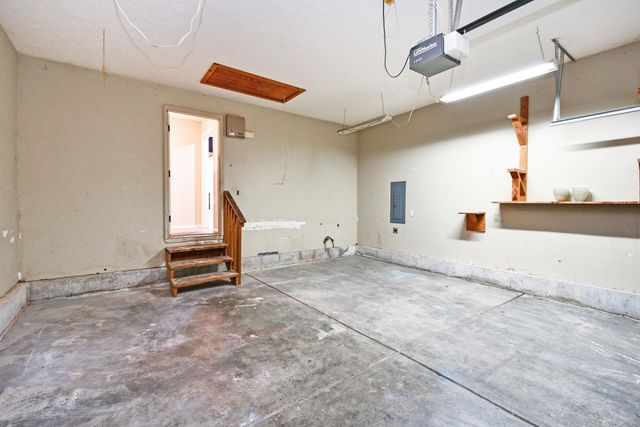 5331 W Harrison Street, Springfield, MO 65802