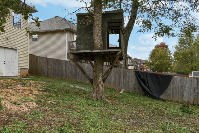 5331 W Harrison Street, Springfield, MO 65802