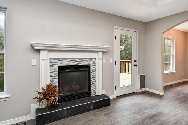 5331 W Harrison Street, Springfield, MO 65802