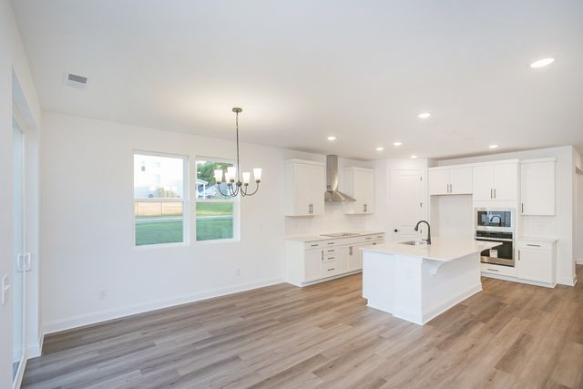 2366 Williamsport Landing, Columbia, TN 38401