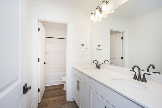 2366 Williamsport Landing, Columbia, TN 38401