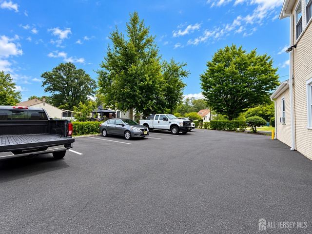 1842 W 5th Avenue, Piscataway, NJ 08854