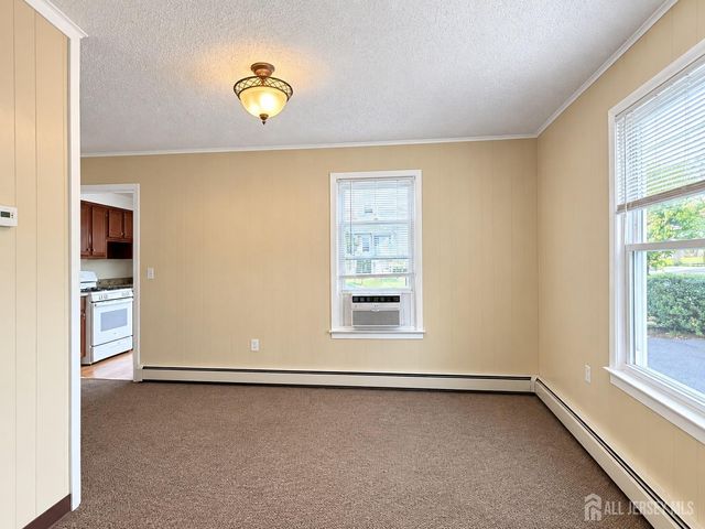 1842 W 5th Avenue, Piscataway, NJ 08854