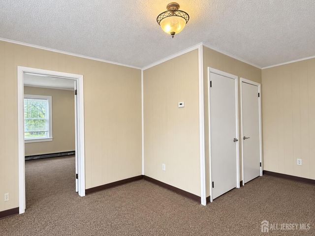 1842 W 5th Avenue, Piscataway, NJ 08854