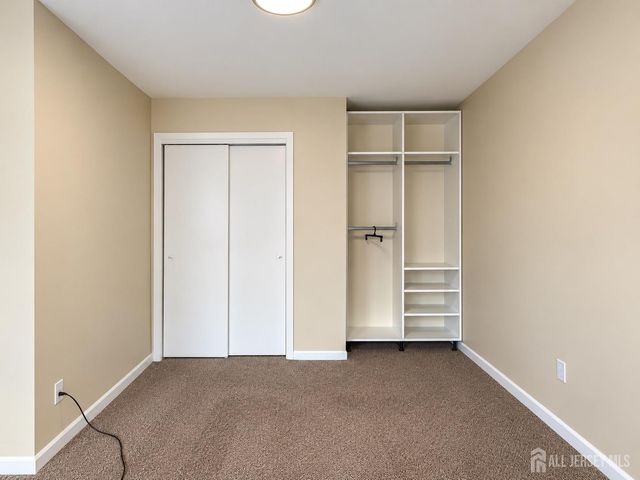 1842 W 5th Avenue, Piscataway, NJ 08854