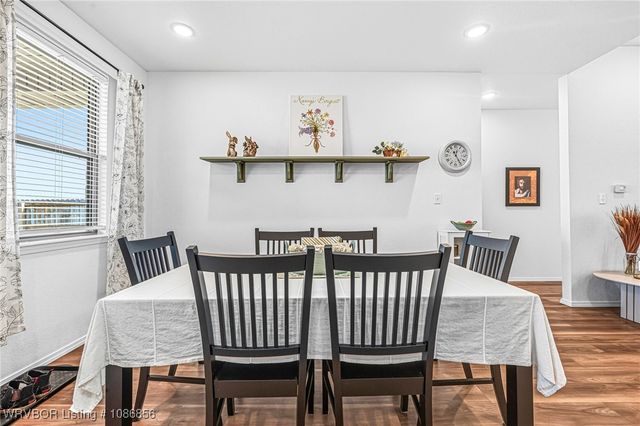 118 Countryside Way, Pocola, OK 74902