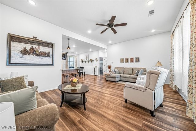 118 Countryside Way, Pocola, OK 74902