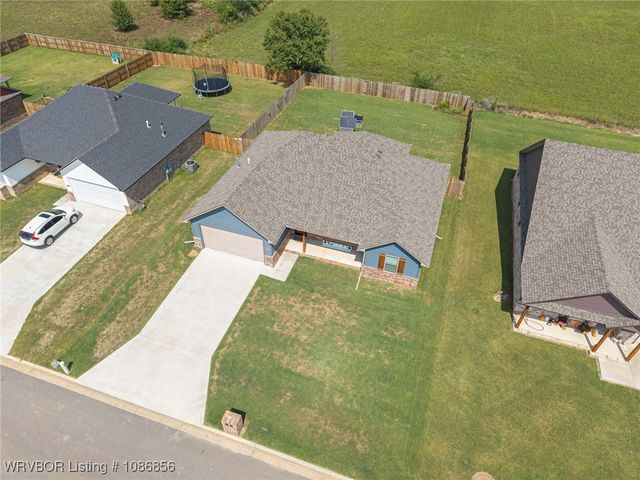 118 Countryside Way, Pocola, OK 74902