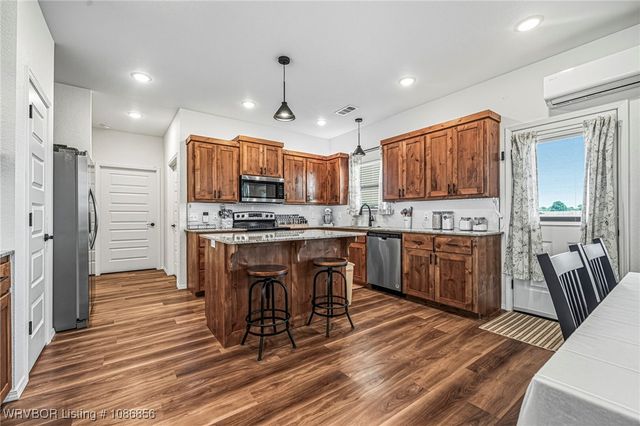 118 Countryside Way, Pocola, OK 74902