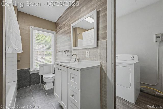 24915 Saint Paul Boulevard, Harrison Twp, MI 48045