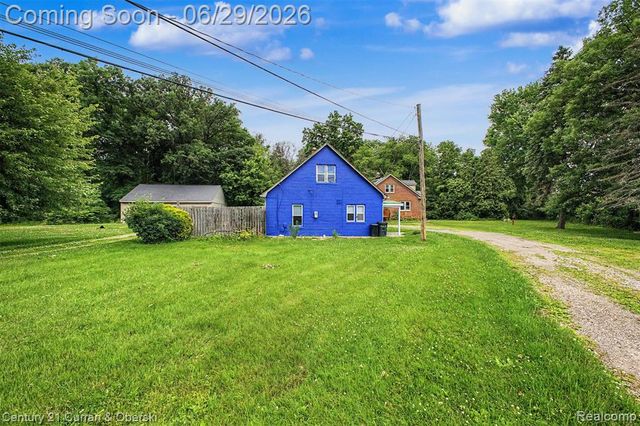 24915 Saint Paul Boulevard, Harrison Twp, MI 48045