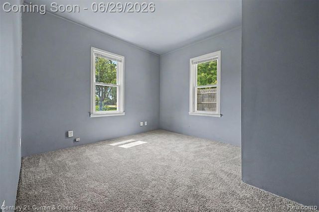 24915 Saint Paul Boulevard, Harrison Twp, MI 48045