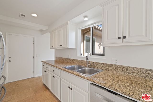 4128 W 122nd Street, Hawthorne, CA 90250